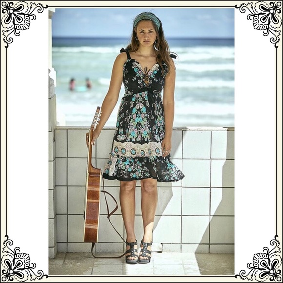 Jayli Dresses & Skirts - Floral Print Ruffle Black Blue Midi Dress